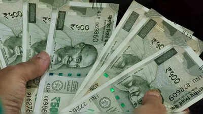 1786815581 rupee vs dollar
