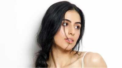 1787862667 deepika 6