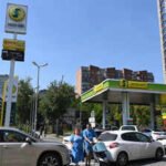 cars queue to refuel at fuel stations in russia image credit reuters
