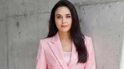 preity zintas father gave her this one lesson about education