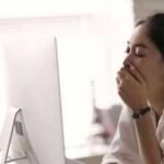 why do you feel sleepy after eating heres what causes post meal drowsiness