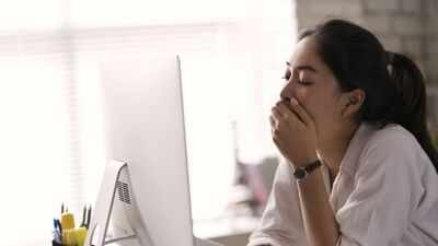 why do you feel sleepy after eating heres what causes post meal drowsiness