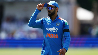 1790494043 virat kohli