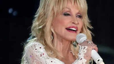 dolly parton fortune