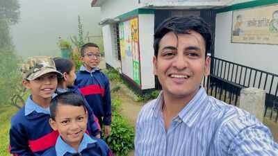 harshit sanguri with his students