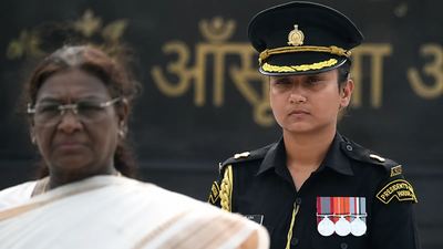 major navya shekhawat serves as an aide de camp adc to president droupadi murmu