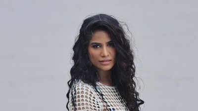 poonam pandey slams swara bhaskers padmaavat jauhar criticism as a very stupid thing to say sanjay leela bhansali showed a film based on history