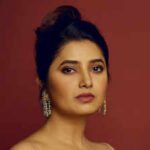 prajakta mali sells her goregaon flat for rs 112 crore days after buying a rs 642 crore home report