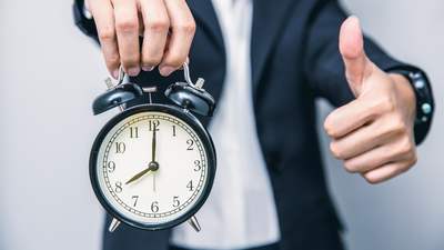 psychology says people who arrive very early at work may have this habit its not always about being hardworking