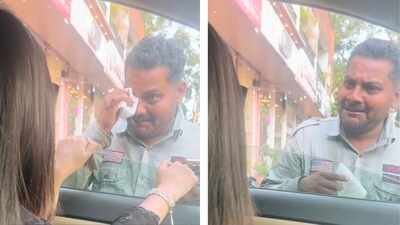 stranger tells woman about business loss in goa her response touches viewers