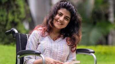 vinayana khurana is a delhi university lecturer poet and disability inclusion activist