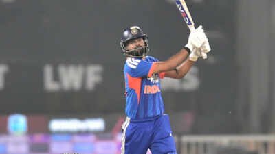 1st t20i shreyas iyers historic ton