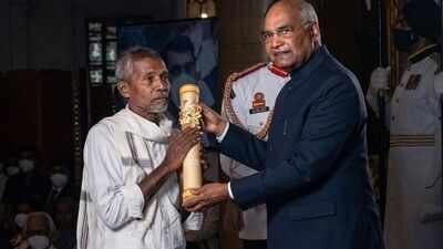 how harekala hajabba turned one painful moment into a mission to build a school for children in his village image credits raw india