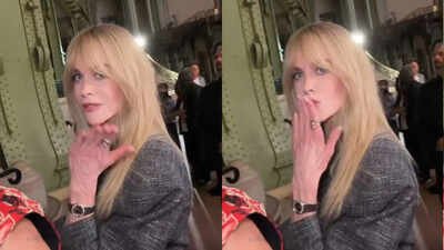 nicole kidman sings song on her