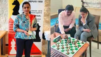 sahithi varshini learning chess from her father lokeswara moogi rao special arrangements
