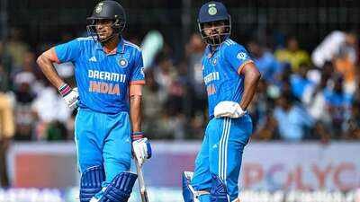 shubman gill shreyas1610 s