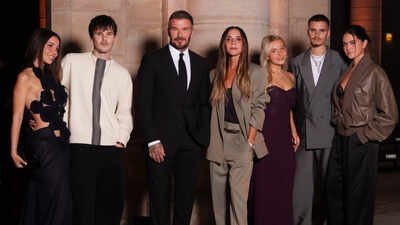 victoria beckham paris fashion week